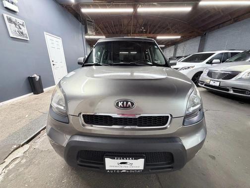 2011 Kia Soul +