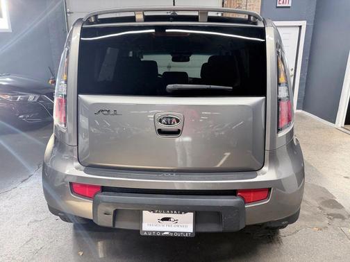 2011 Kia Soul +