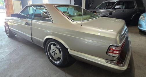 1988 Mercedes-Benz S-Class 560SEC