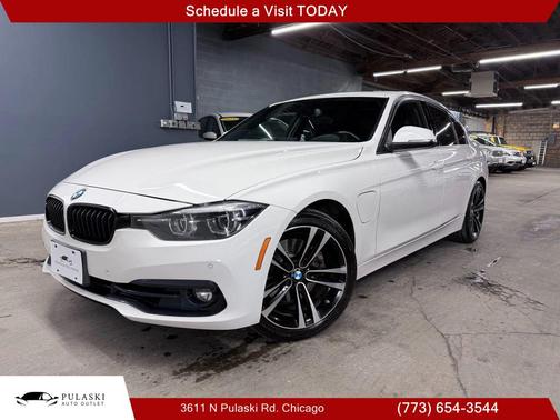 2018 BMW 330e iPerformance