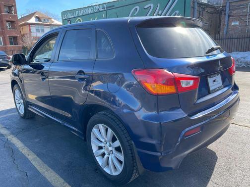 2011 Mitsubishi Outlander Sport SE