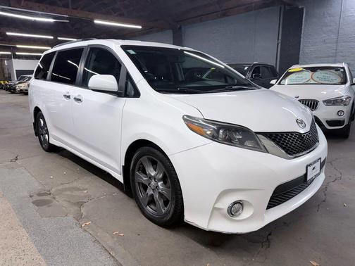 2017 Toyota Sienna SE Premium