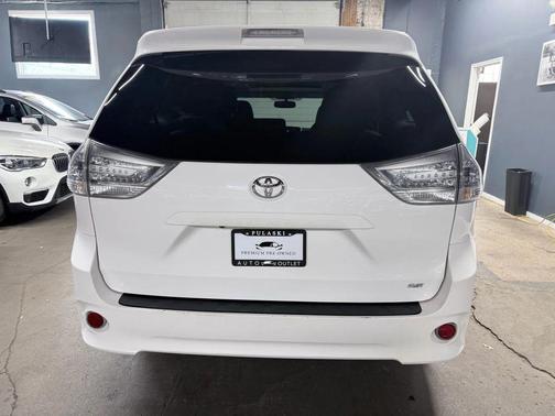 2017 Toyota Sienna SE Premium