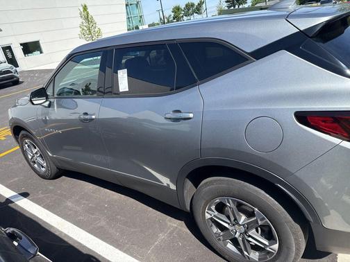 Sterling Gray Metallic 2023 Chevrolet Blazer 2LT