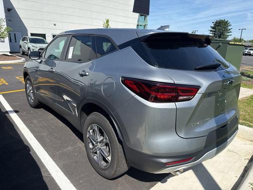 Sterling Gray Metallic 2023 Chevrolet Blazer 2LT