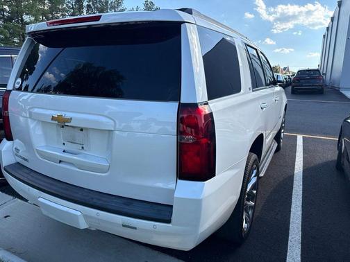 Iridescent Pearl Tricoat 2018 Chevrolet Tahoe LT