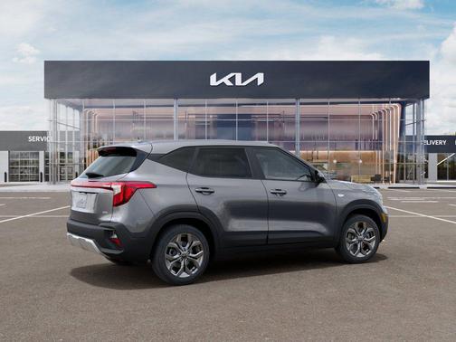Steel Gray 2026 Kia Seltos LX