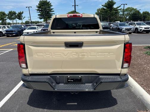 Sand Dune Metallic 2024 Chevrolet Colorado WT