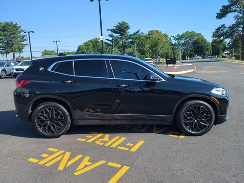 Jet Black 2022 BMW X2 sDrive28i