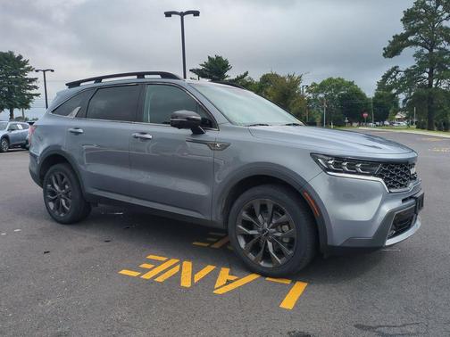Everlasting Silver 2022 Kia Sorento SX