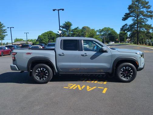Boulder Gray Pearl 2024 Nissan Frontier PRO-4X