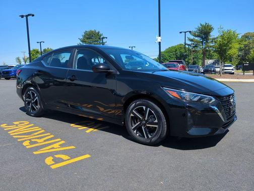 Super Black 2025 Nissan Sentra SV