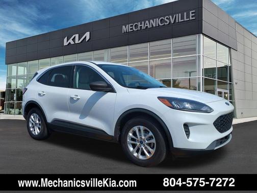 OXFORD WHITE 2022 Ford Escape SE