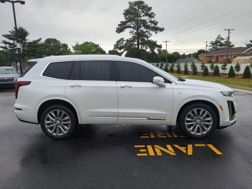 Crystal White Tricoat 2023 Cadillac XT6 Premium Luxury AWD