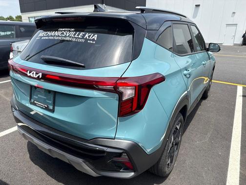 Pluton Blue/Black Roof 2026 Kia Seltos S
