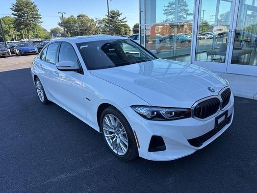 Alpine White 2023 BMW 330e xDrive