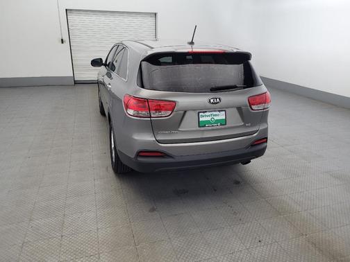 2017 Kia Sorento L