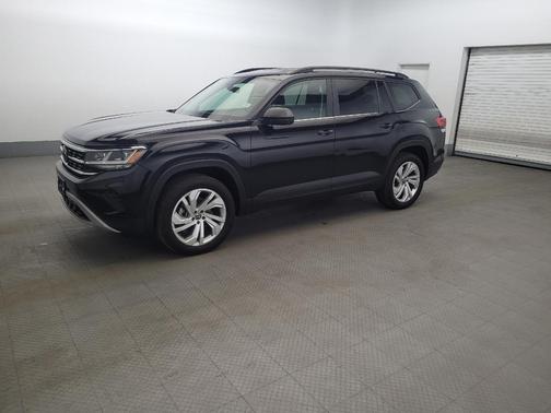 Deep Black Pearl 2021 Volkswagen Atlas 3.6L SE w/Technology