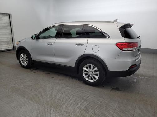 Sparkling Silver 2016 Kia Sorento LX