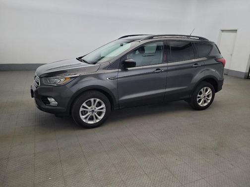 Magnetic Metallic 2019 Ford Escape SE