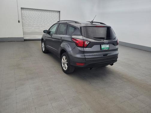 Magnetic Metallic 2019 Ford Escape SE