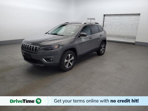 Gray 2019 Jeep Cherokee Limited