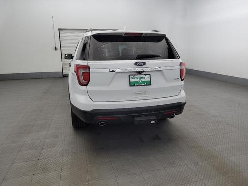 2016 Ford Explorer Base