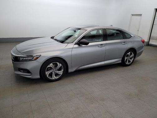 Lunar Silver Metallic 2018 Honda Accord EX