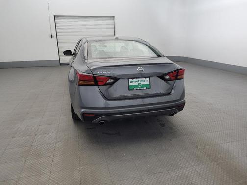 2022 Nissan Altima SR FWD