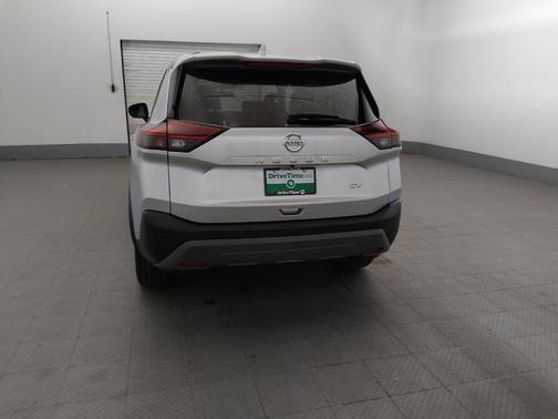 Brilliant Silver Metallic 2021 Nissan Rogue SV