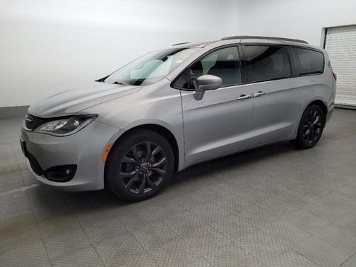 2019 Chrysler Pacifica Touring Plus