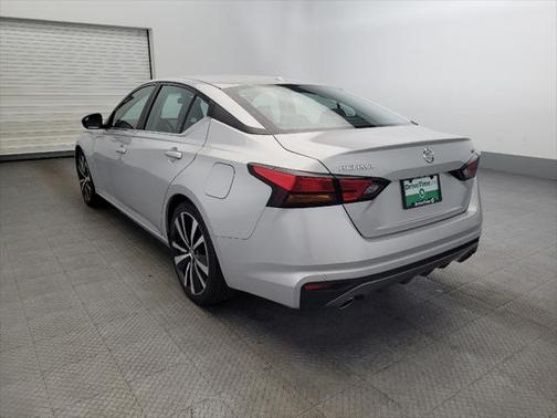 2022 Nissan Altima SR FWD