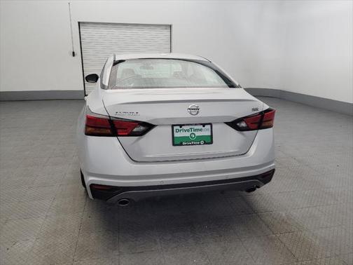 2022 Nissan Altima SR FWD