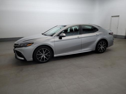 Celestial Silver Metallic 2021 Toyota Camry SE