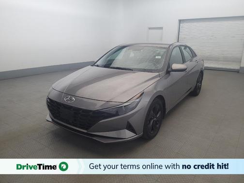 Fluid Metal 2023 Hyundai ELANTRA SEL