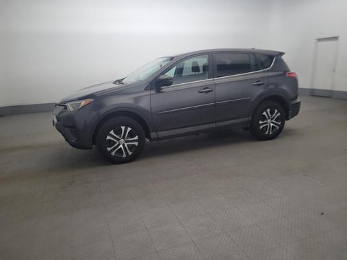 Magnetic Gray Metallic 2018 Toyota RAV4 LE