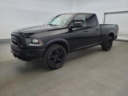 Diamond Black Crystal Pearlcoat 2019 RAM 1500 Classic Warlock Quad Cab 4x4 6'4' Box