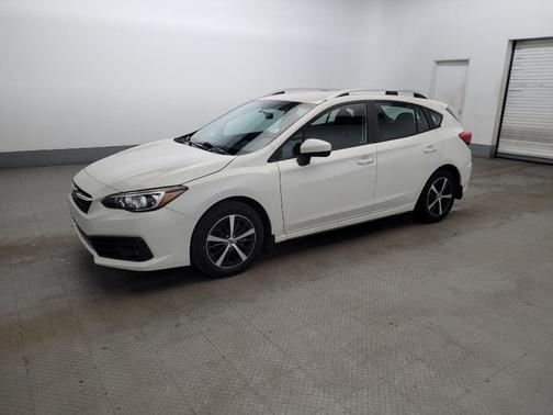 Crystal White Pearl 2021 Subaru Impreza Premium