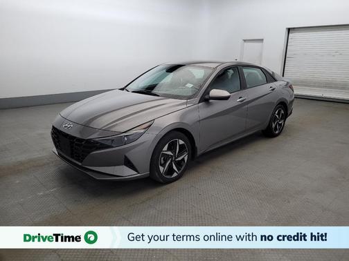 Fluid Metal 2023 Hyundai ELANTRA SEL