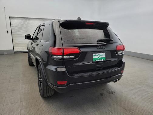 Diamond Black Crystal Pearlcoat 2018 Jeep Grand Cherokee Altitude