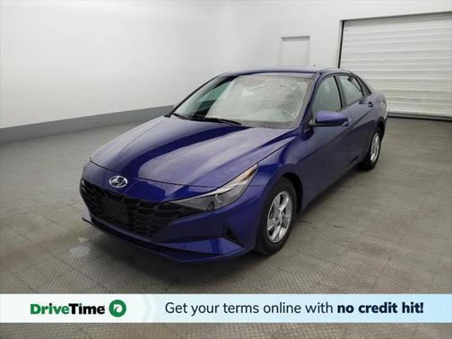 2022 Hyundai ELANTRA SE