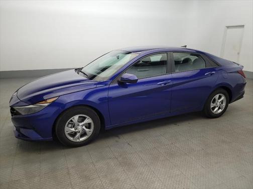 2022 Hyundai ELANTRA SE