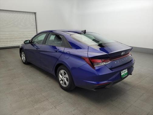 2022 Hyundai ELANTRA SE