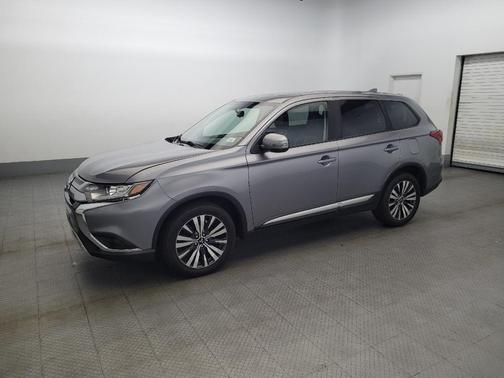 2019 Mitsubishi Outlander SE
