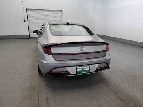 2021 Hyundai SONATA Hybrid Limited