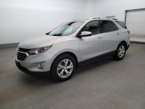 Silver Ice Metallic 2018 Chevrolet Equinox 2LT