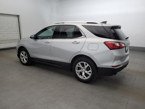 Silver Ice Metallic 2018 Chevrolet Equinox 2LT
