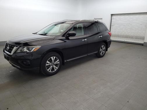 Magnetic Black Metallic 2017 Nissan Pathfinder S