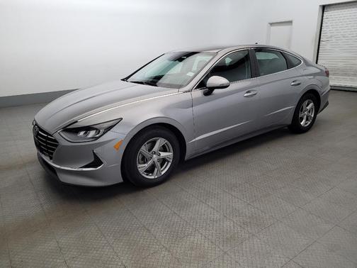2023 Hyundai SONATA SE
