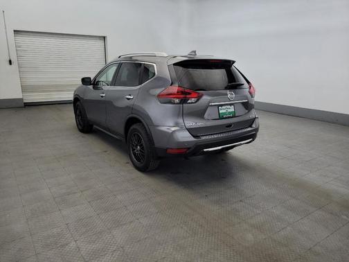 Gun Metallic 2019 Nissan Rogue SV